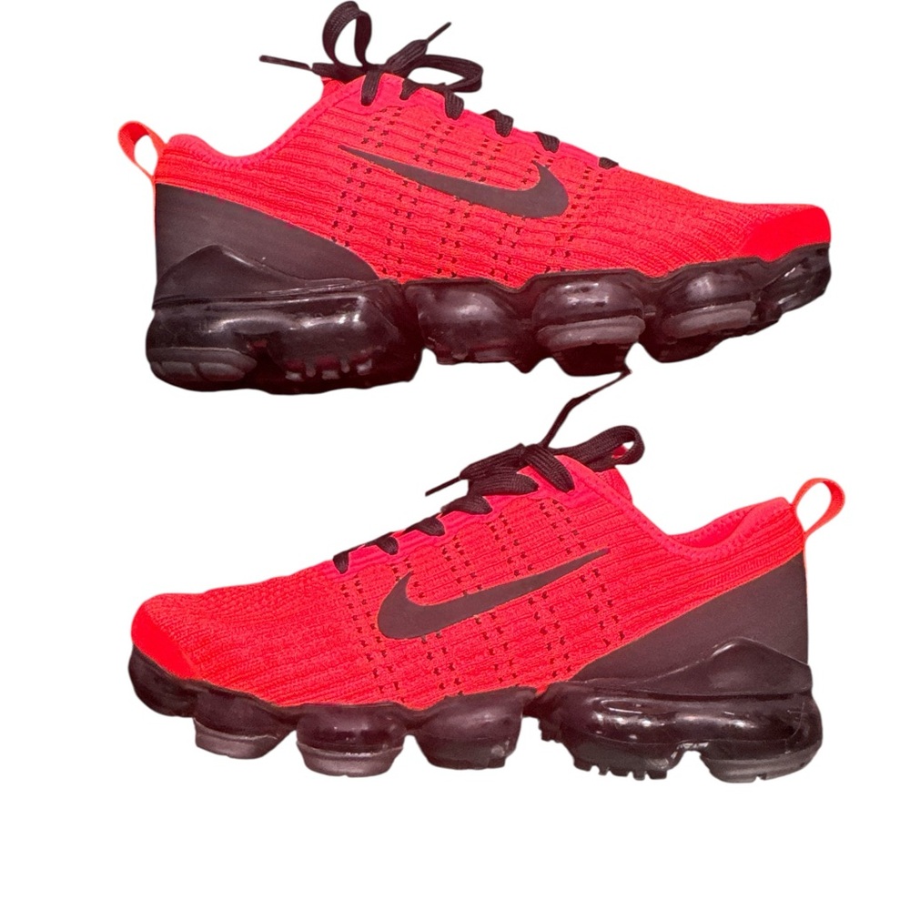 Nike Air Bright Pink Athletic Gym Shoes VaporMax Flyknit 3  Flash Crimson/Black - Picture 5 of 7